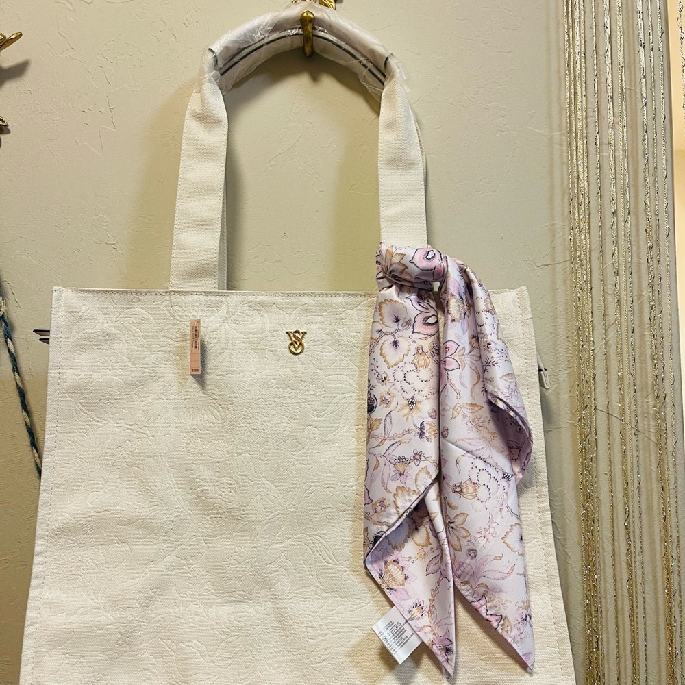 Victoria secret/pink White Tote Bag with Scarf Accent